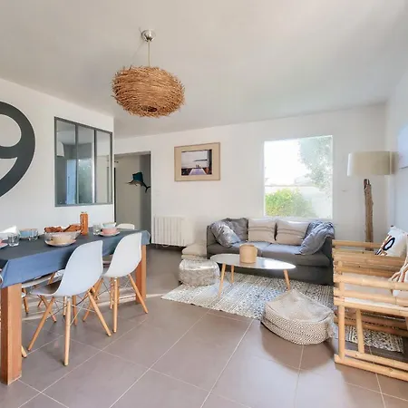 Maison Avec Piscine Pour 4 Adultes Et 2 Enfants